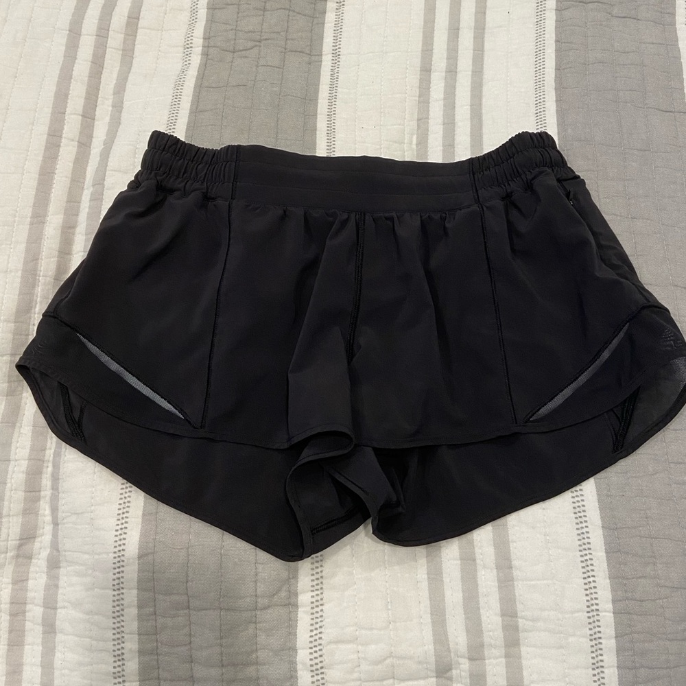 Lululemon Hotty Hot Lined 2.5in Inseam